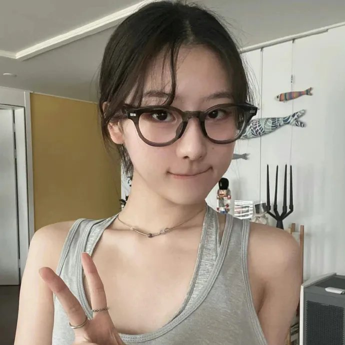 幽灵与未亡人